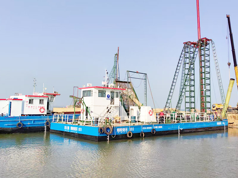 抽沙船现场案例